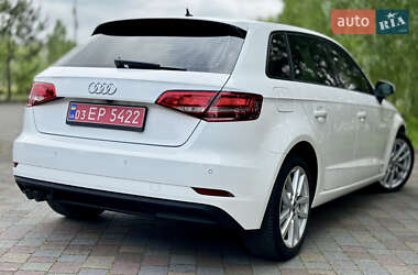 Хэтчбек Audi A3 2020 в 
