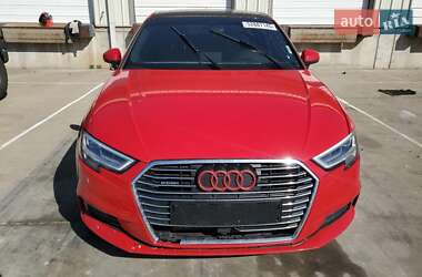 Хэтчбек Audi A3 2017 в 