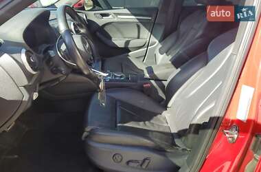 Хэтчбек Audi A3 2017 в 