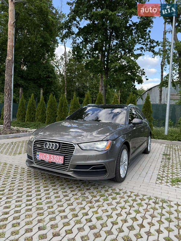 Хетчбек Audi A3 2016 в Харкові