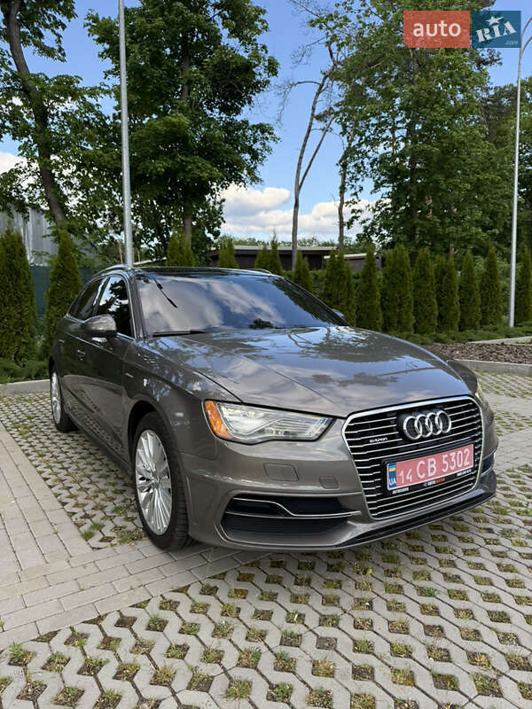 Хетчбек Audi A3 2016 в Харкові