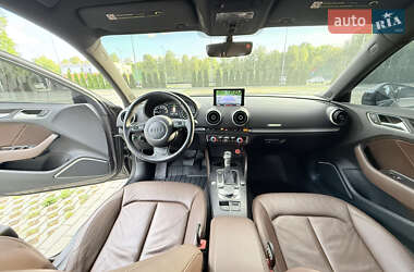 Хэтчбек Audi A3 2016 в 