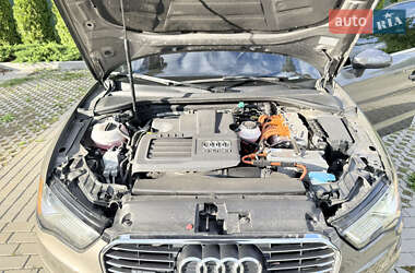 Хэтчбек Audi A3 2016 в 