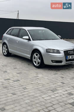 Хэтчбек Audi A3 2006 в 