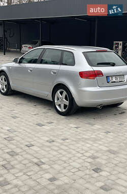 Хэтчбек Audi A3 2006 в 