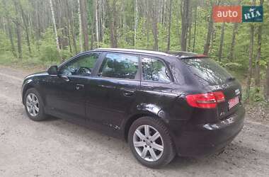 Хэтчбек Audi A3 2009 в 