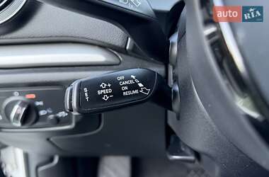 Седан Audi A3 2015 в 