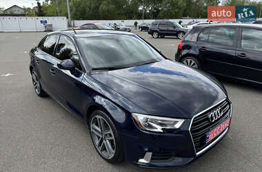 Седан Audi A3 2017 в Киеве