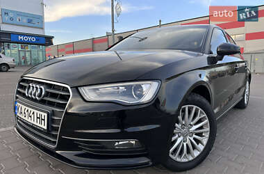 Седан Audi A3 2016 в Киеве
