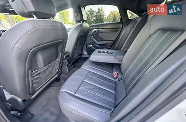 Седан Audi A3 2022 в 