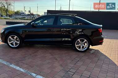 Седан Audi A3 2015 в 