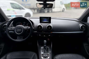 Седан Audi A3 2015 в 
