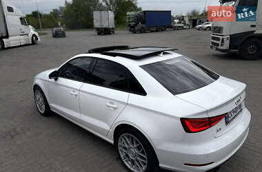 Седан Audi A3 2015 в 