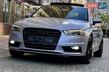 Седан Audi A3 2016 в 