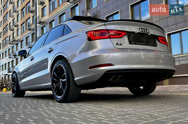 Седан Audi A3 2016 в Одессе