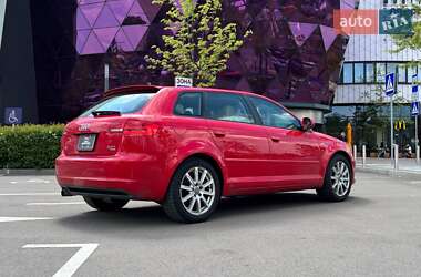 Хэтчбек Audi A3 2010 в 