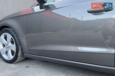 Хэтчбек Audi A3 2014 в 