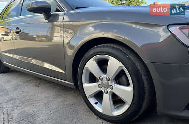 Хэтчбек Audi A3 2014 в 