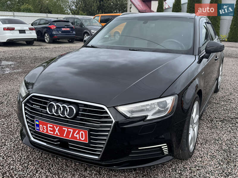 Хэтчбек Audi A3 2017 в Луцке