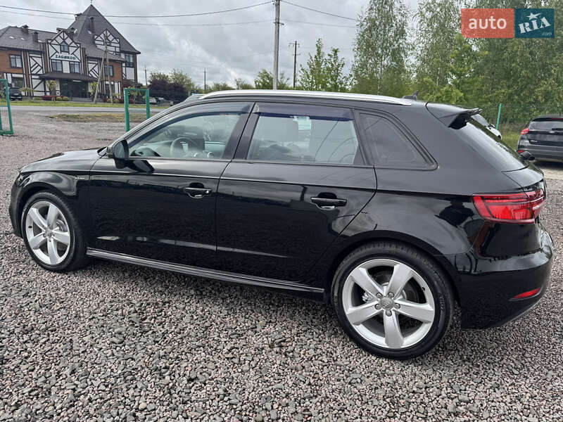 Хэтчбек Audi A3 2017 в Луцке