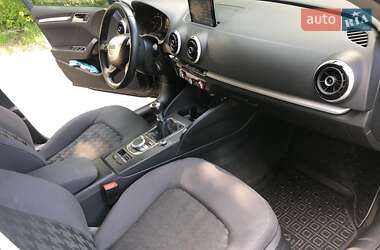 Хэтчбек Audi A3 2014 в 