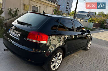Хэтчбек Audi A3 2006 в 