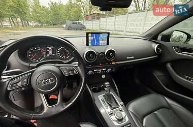 Седан Audi A3 2016 в 