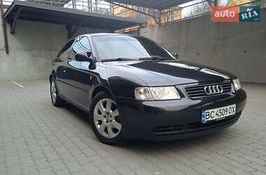 Хетчбек Audi A3 1999 в 