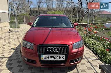 Хэтчбек Audi A3 2006 в 