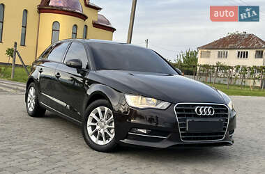 Хетчбек Audi A3 2015 в Мукачевому