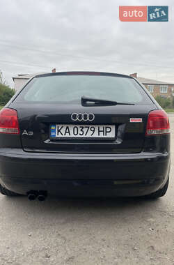 Хетчбек Audi A3 2003 в 