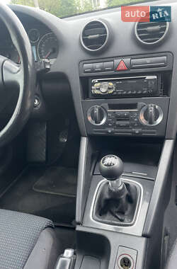 Хетчбек Audi A3 2003 в 