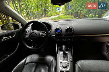 Седан Audi A3 2015 в 