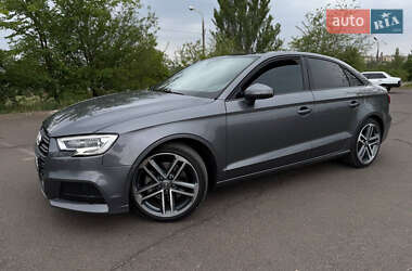 Седан Audi A3 2019 в 