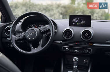 Седан Audi A3 2019 в 
