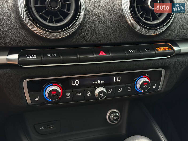 Седан Audi A3 2019 в Кривом Роге