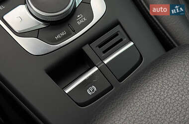Седан Audi A3 2019 в 