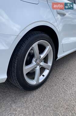 Седан Audi A3 2014 в 