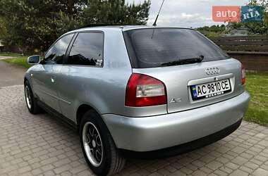 Хэтчбек Audi A3 1998 в 