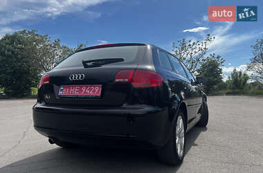 Хэтчбек Audi A3 2006 в 