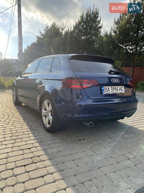 Хэтчбек Audi A3 2016 в Львове