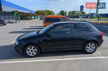 Хэтчбек Audi A3 2002 в 
