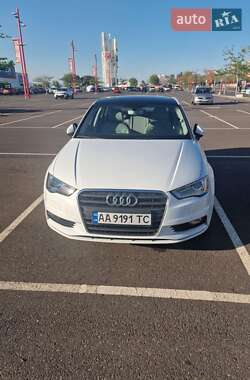 Седан Audi A3 2016 в Киеве