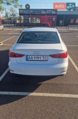 Седан Audi A3 2016 в 