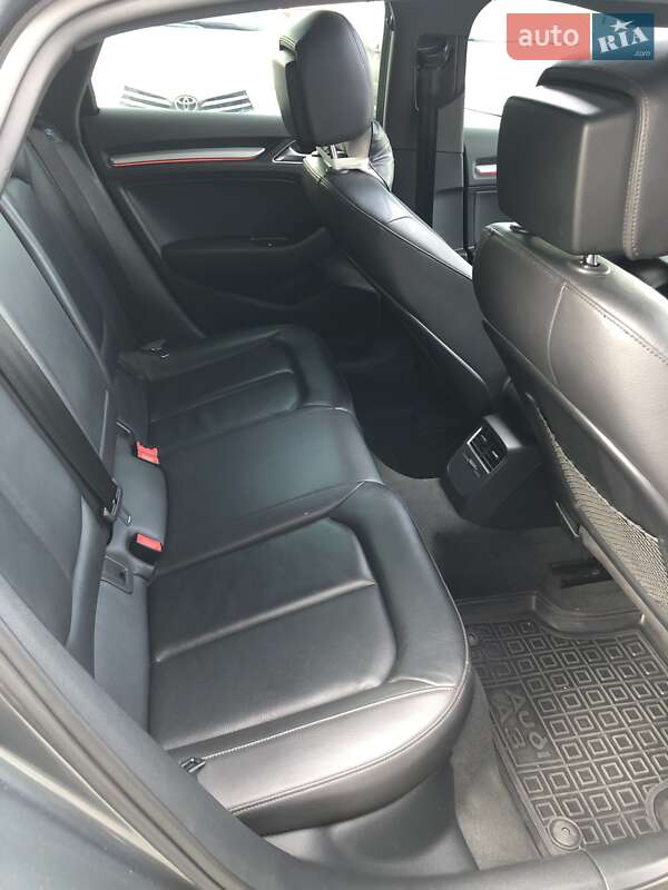 Седан Audi A3 2017 в Виннице