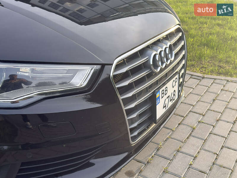 Седан Audi A3 2015 в Рівному