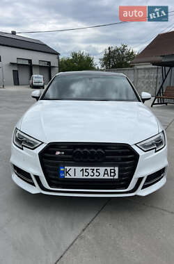 Седан Audi A3 2016 в 