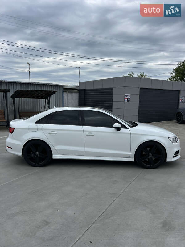 Седан Audi A3 2016 в Белой Церкви