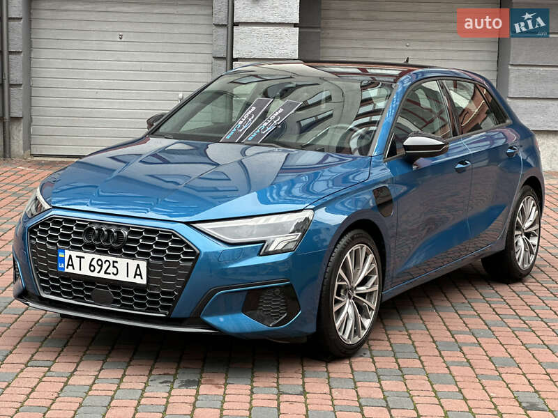 Хэтчбек Audi A3 2021 в Ивано-Франковске