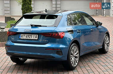 Хэтчбек Audi A3 2021 в 